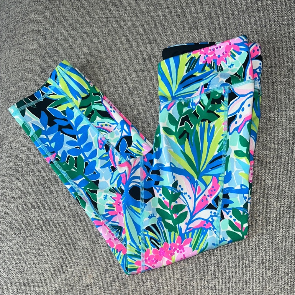 Lilly Pulitzer Blue Green Pink Tropical Print Leggings